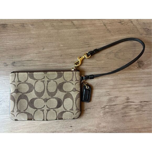 Y2K Coach Signature C Dark Brown Zippered Wristlet Micro Pouch - Picture 2 of 6